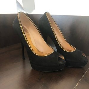 Make a offer! Gucci open toe heels!!
